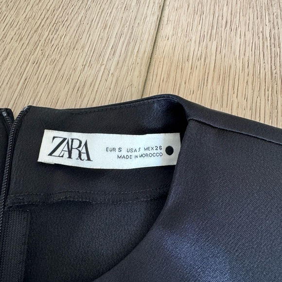 Zara Black Long sleeve dress - Picture 4 of 4